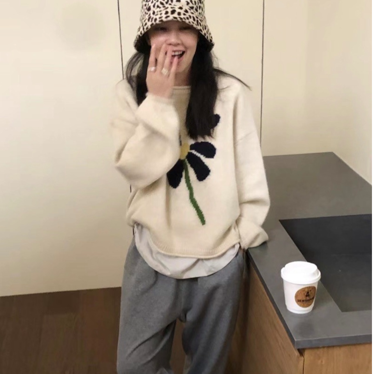 [100%纯羊毛】新款女士减龄撞色小雏菊花朵毛衣韩系设计慵懒风宽松