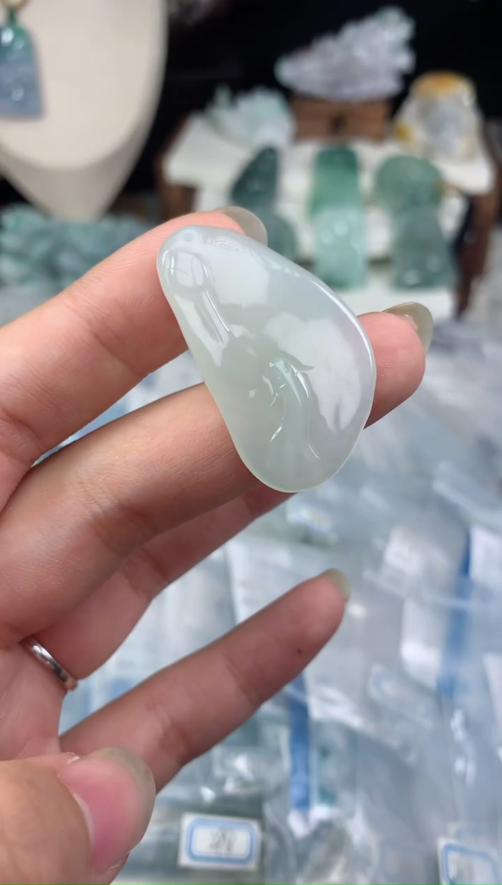 【闪购商品】翡翠力争上游未镶嵌10711