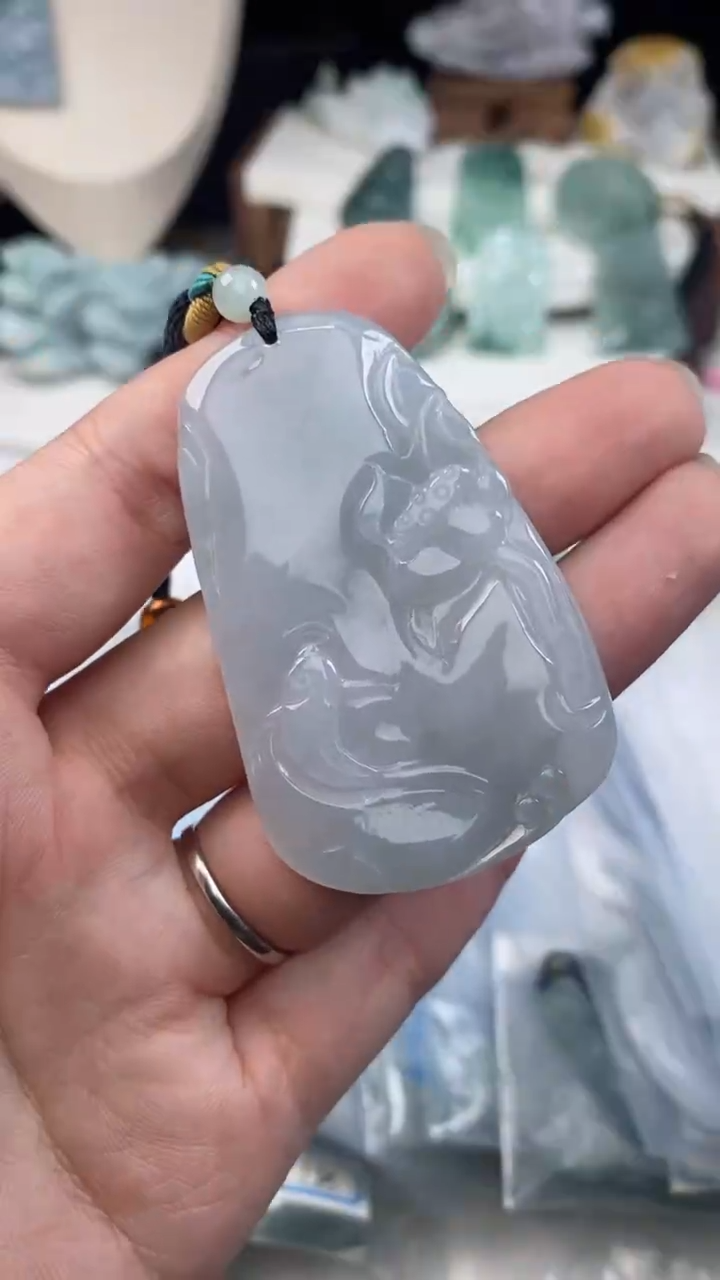 【闪购商品】翡翠荷叶鱼未镶嵌11857