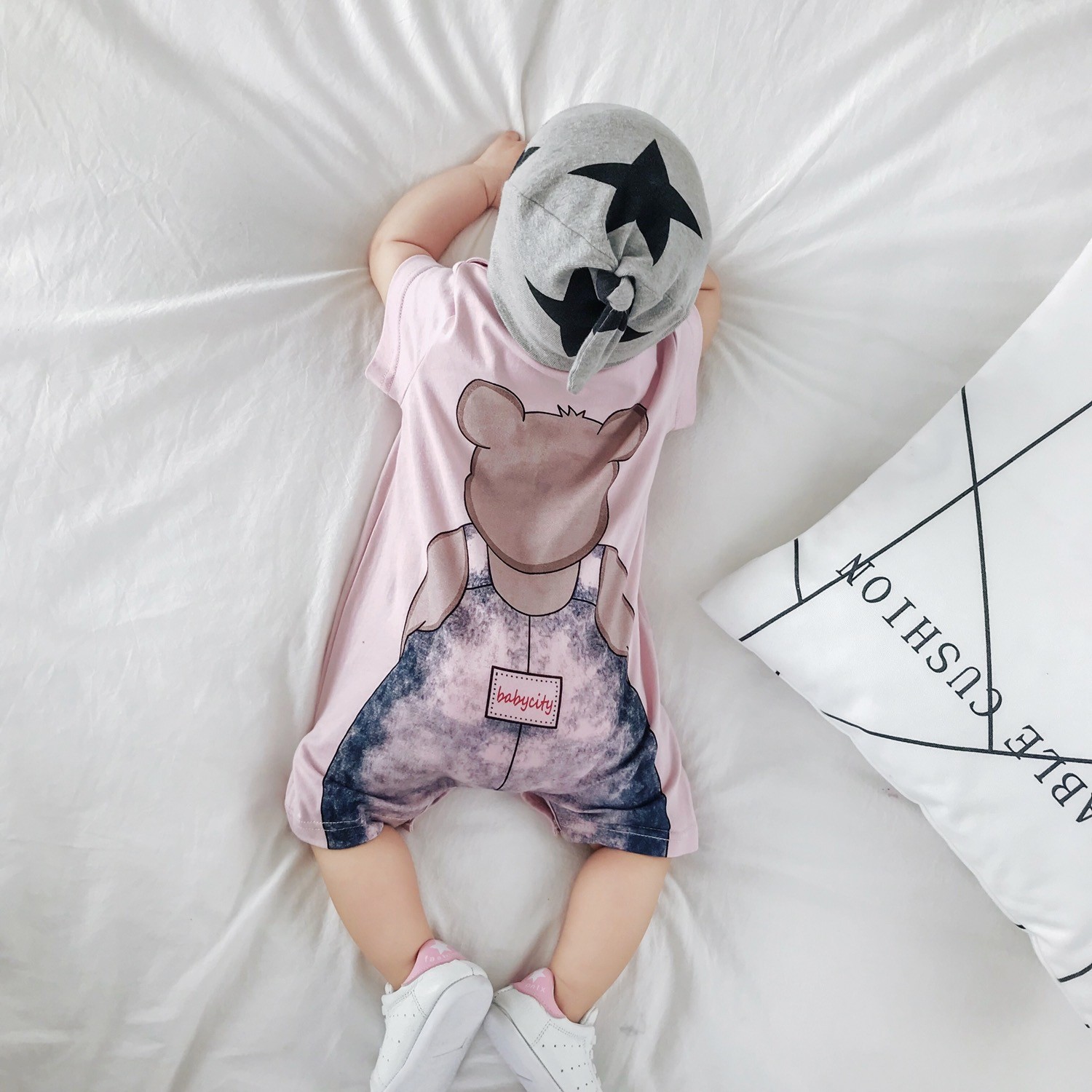 婴儿纯棉夏季半袖连体男女宝宝卡通超萌外出服新生婴儿时尚连体