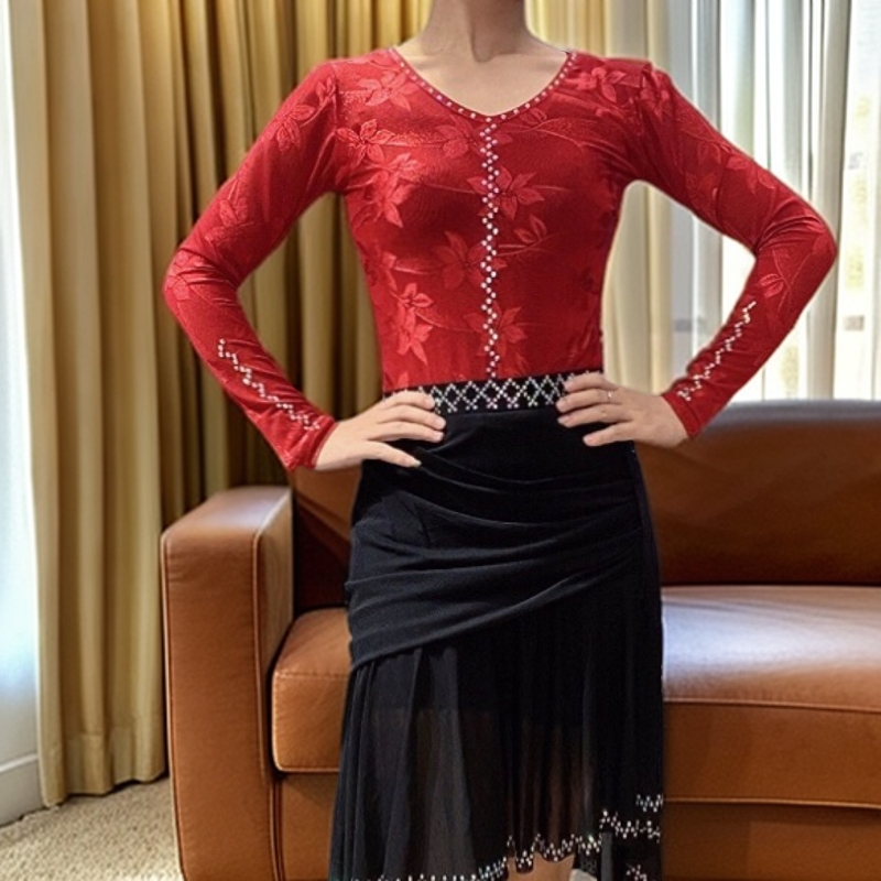 新款舞服网纱上衣修身显瘦原创长袖拉丁舞服时尚蕾丝气质性感拼接