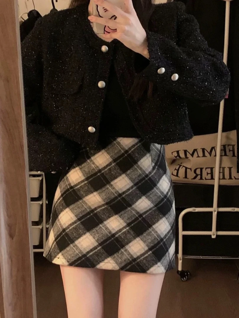 毛呢格子半身裙女秋冬季新款小个子冬天配毛衣百搭包臀a字短裙子