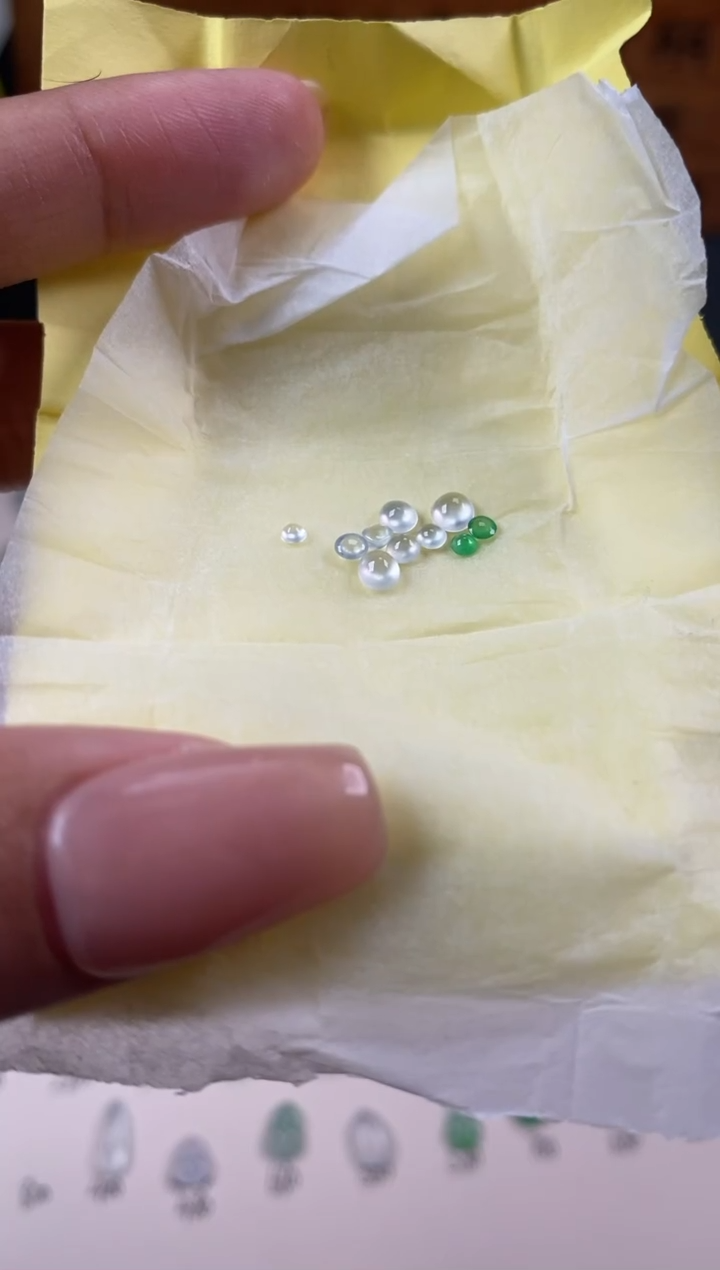 【闪购商品】翡翠裸石未镶嵌翡翠蛋面