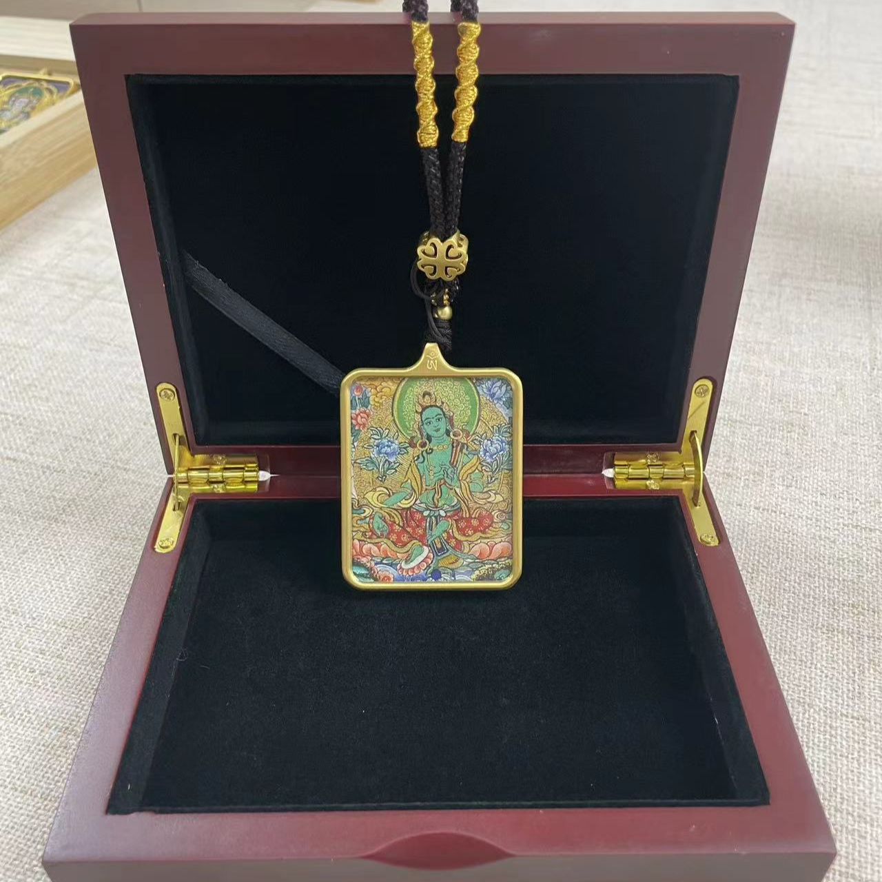 手绘传承热贡唐卡【绿度母】