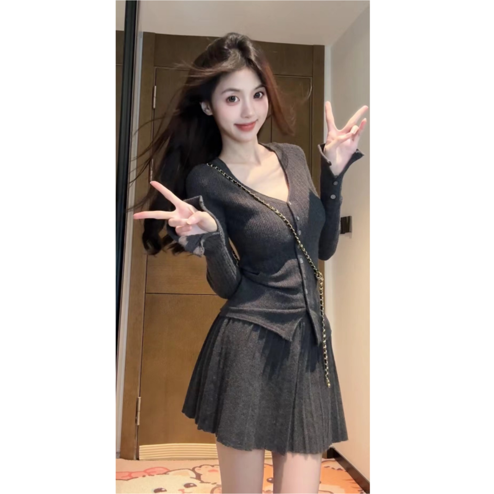 【清仓】韩系长袖短款开衫辣妹穿搭套装女秋季两件套W