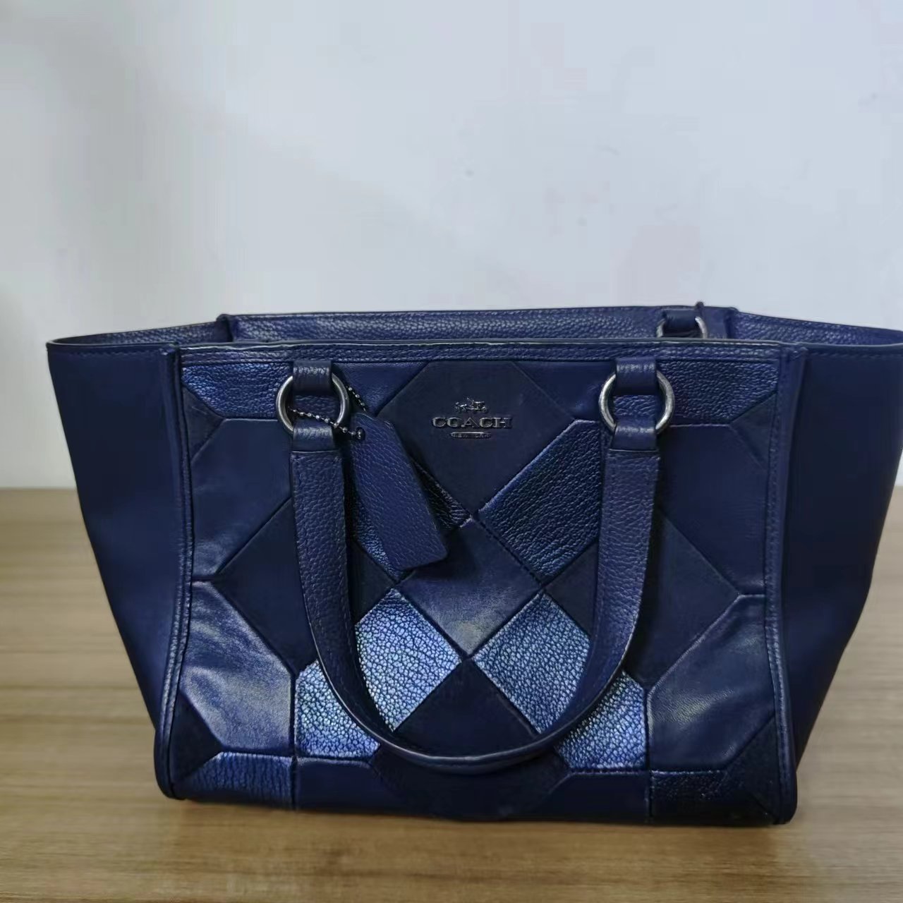 95新  【桔夕天歌】COACH  菜篮子 拼接款黑色手提斜挎包/TS001101
