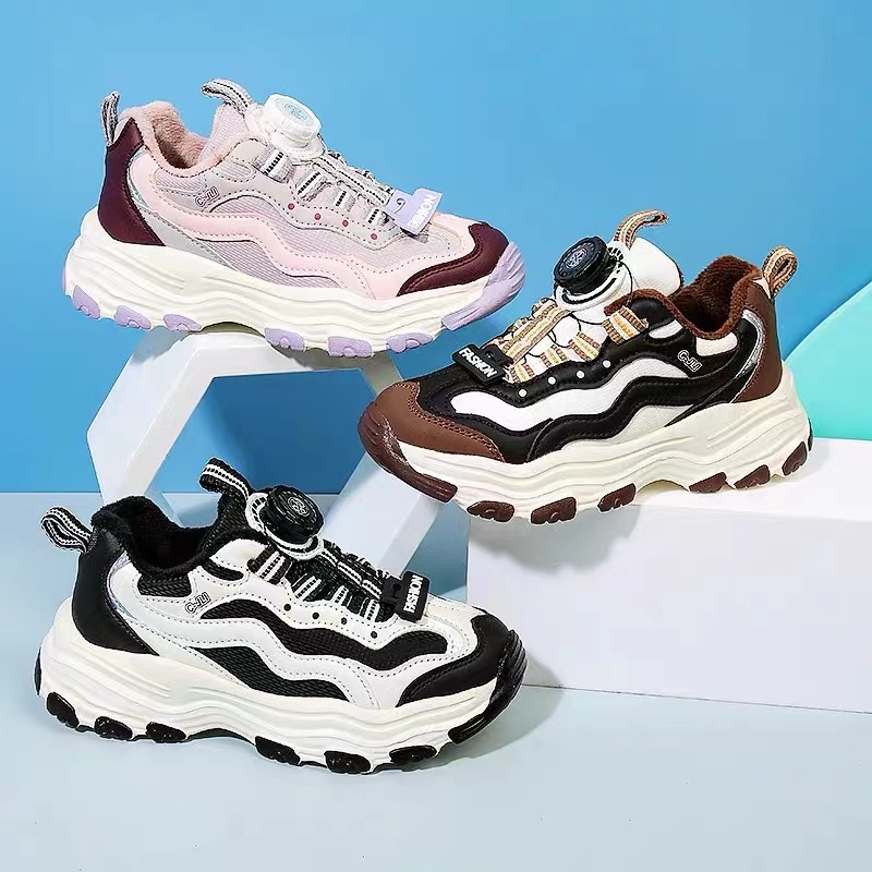 冬季，32一41二棉斯卡其款运动超轻跑鞋657款