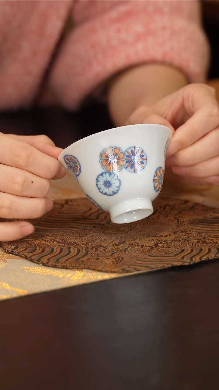 【闪购商品】问玉皮球花品茗杯