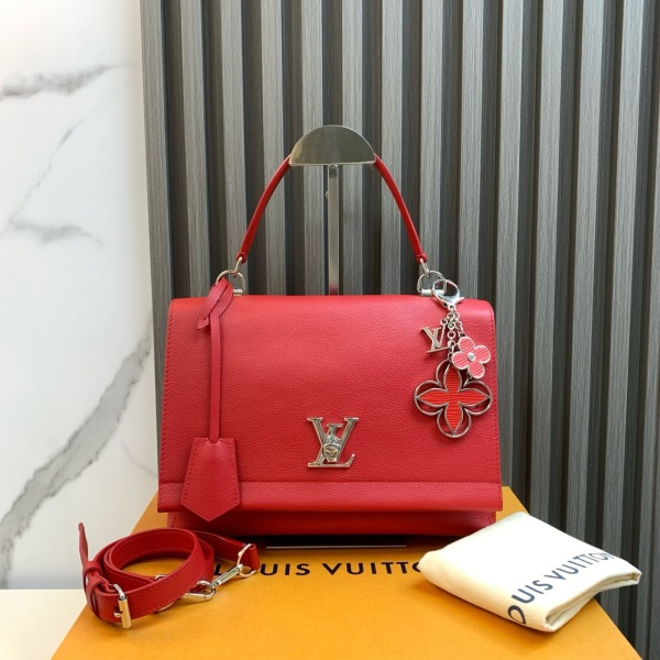 妃鱼/Louis Vuitton/路易威登/95新/单肩包/市场价9999999