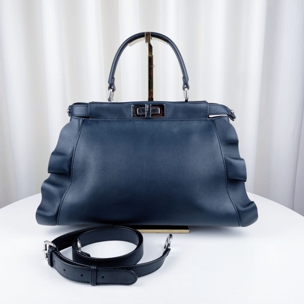 妃鱼/FENDI/芬迪/95新/手提包/PEEKABOO ICONIC/市场价38000