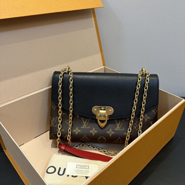 妃鱼/Louis Vuitton/路易威登/95新/单肩包/市场价17500