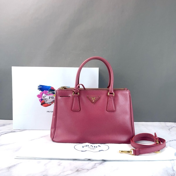 妃鱼/Prada/普拉达/95新/手提包/市场价22000