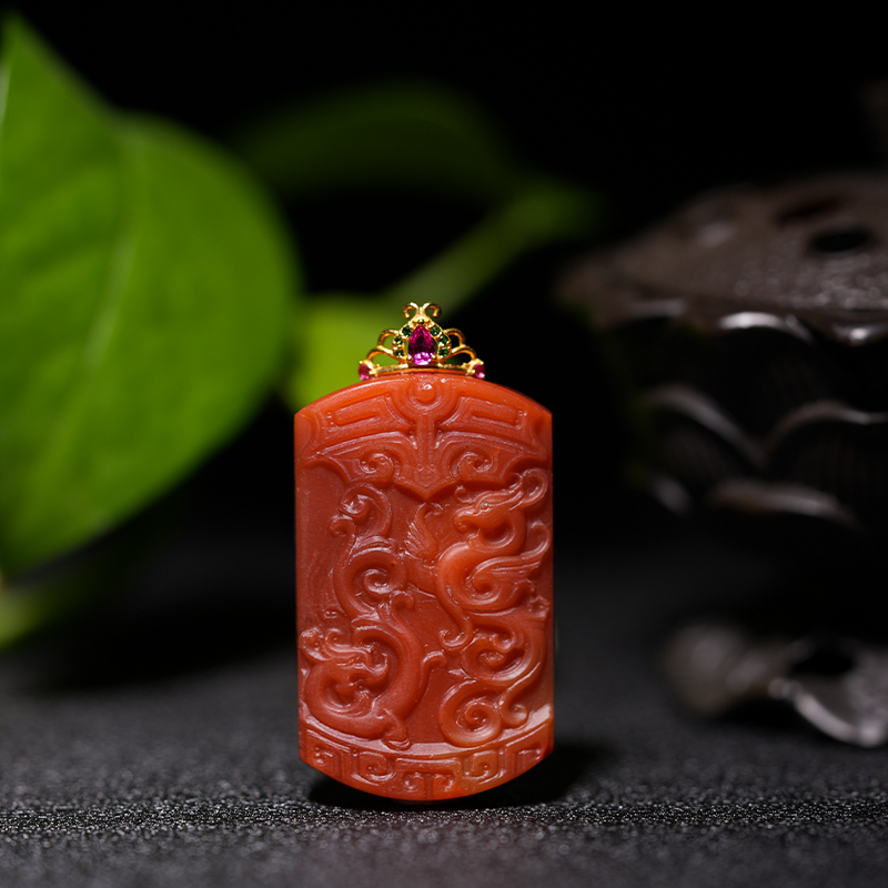 【晟伊】N1180南红18K金龙凤牌（多样性发一个）