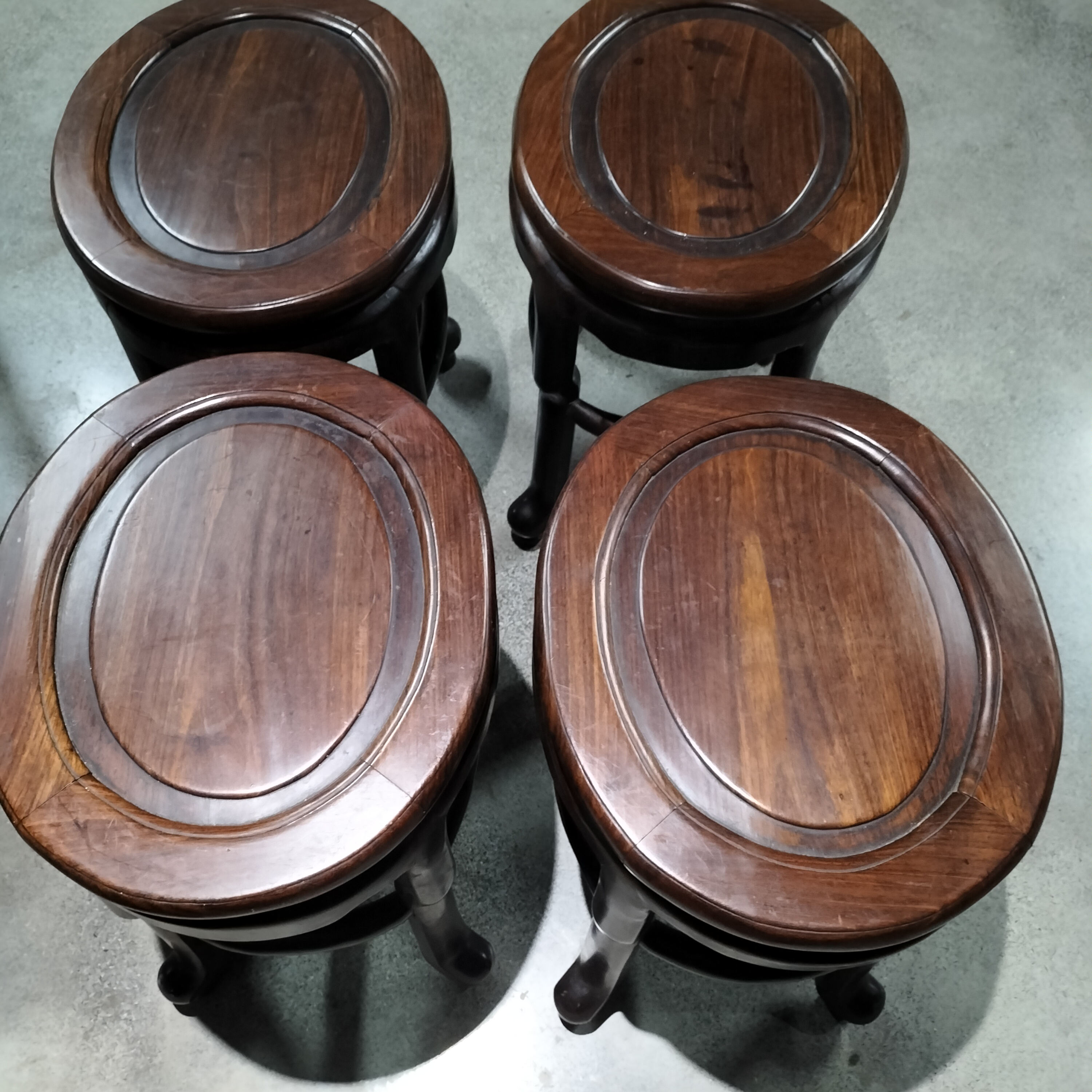 老红木鹅头脚鸭蛋凳