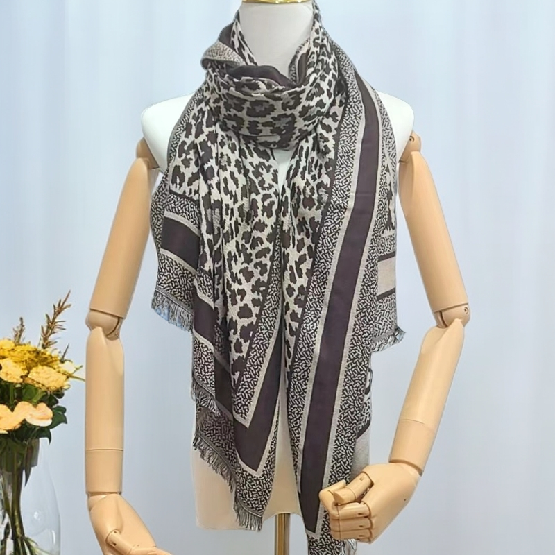 M038 咖色豹纹 棉+羊绒 织花70*180cm时尚百搭长款披肩围巾保暖