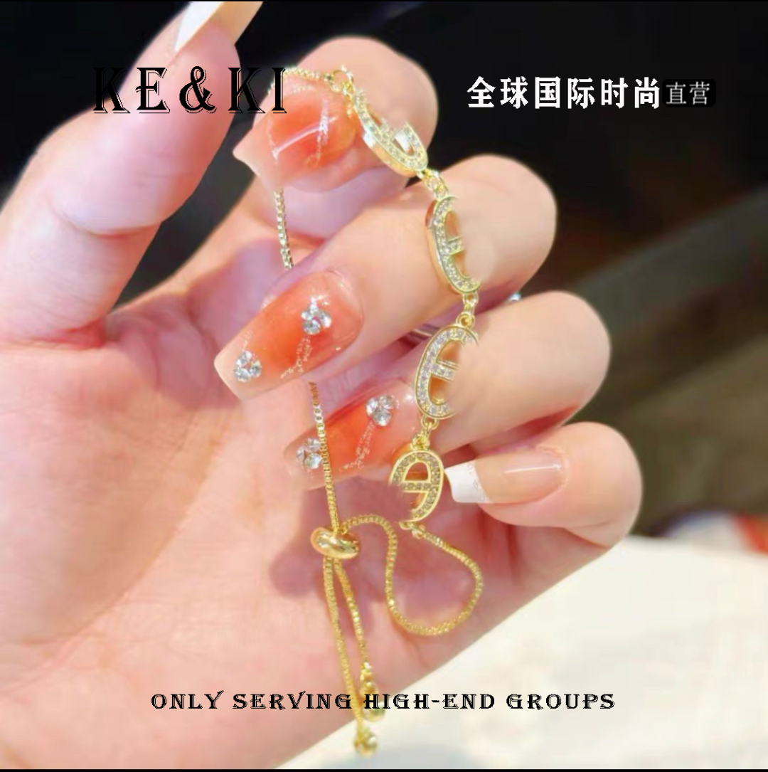 锌合金耳饰 0 2108 猪鼻子轻奢超闪设计小众高级感手链