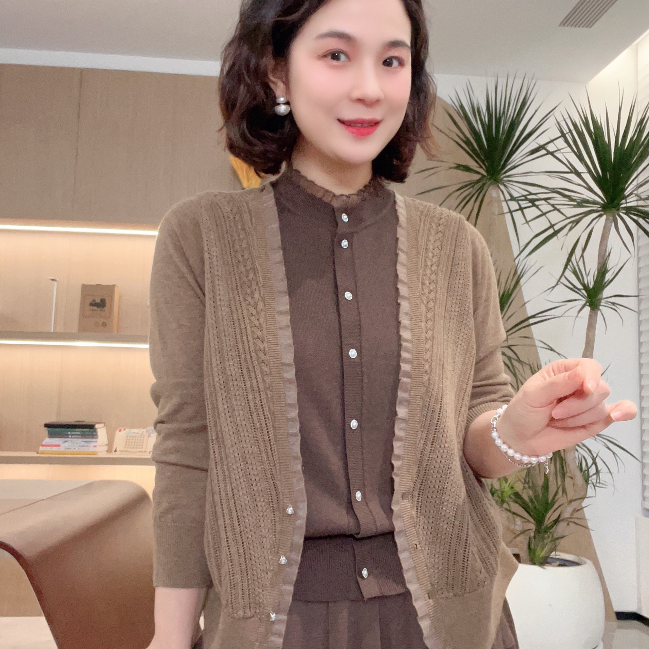 LVMU/吕木立领假两件开衫羊毛针织衫咖色开衫小小织开衫DQ6158