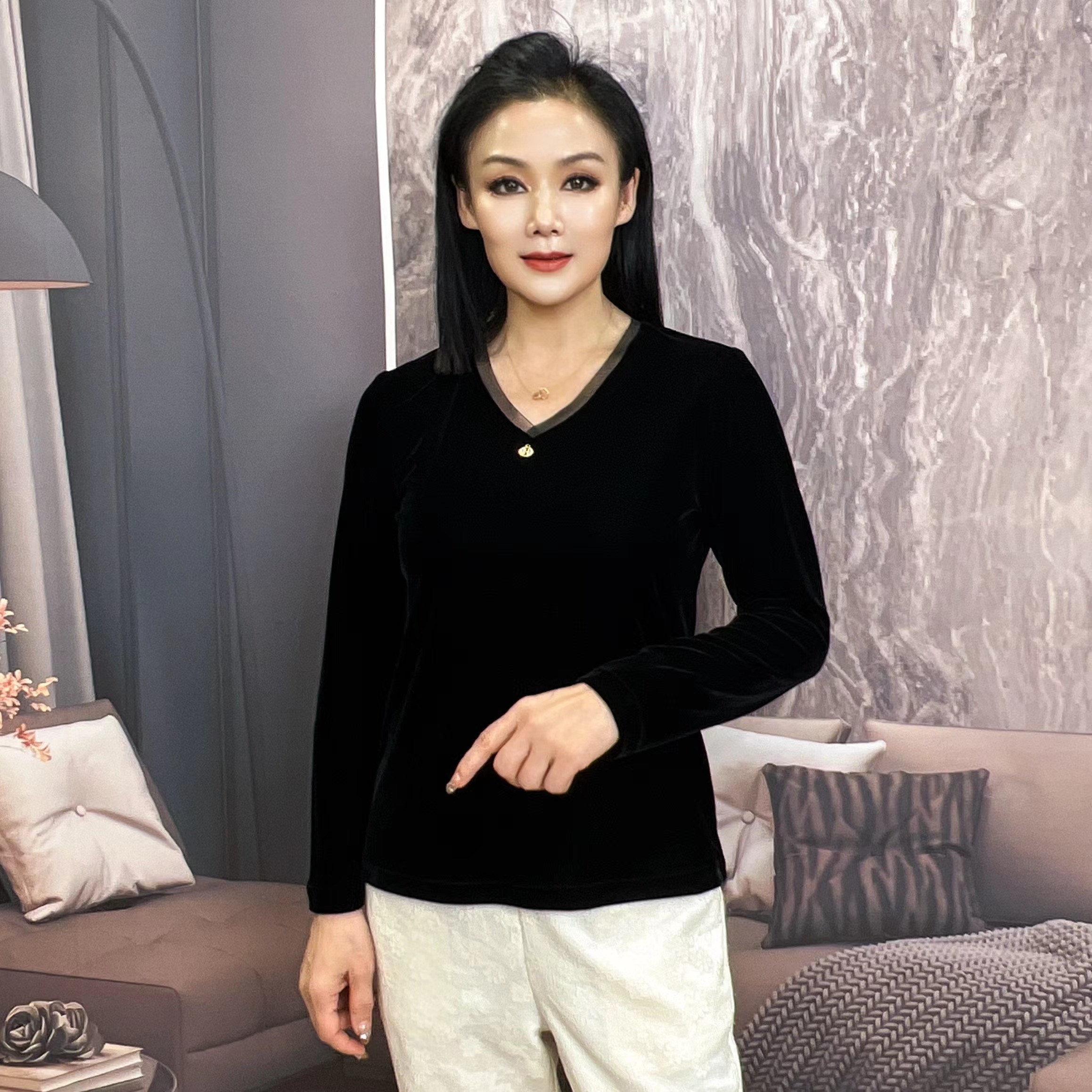 秋季新款简约打底时尚新款气质设计师轻奢黑色洋气显瘦长袖（娜）