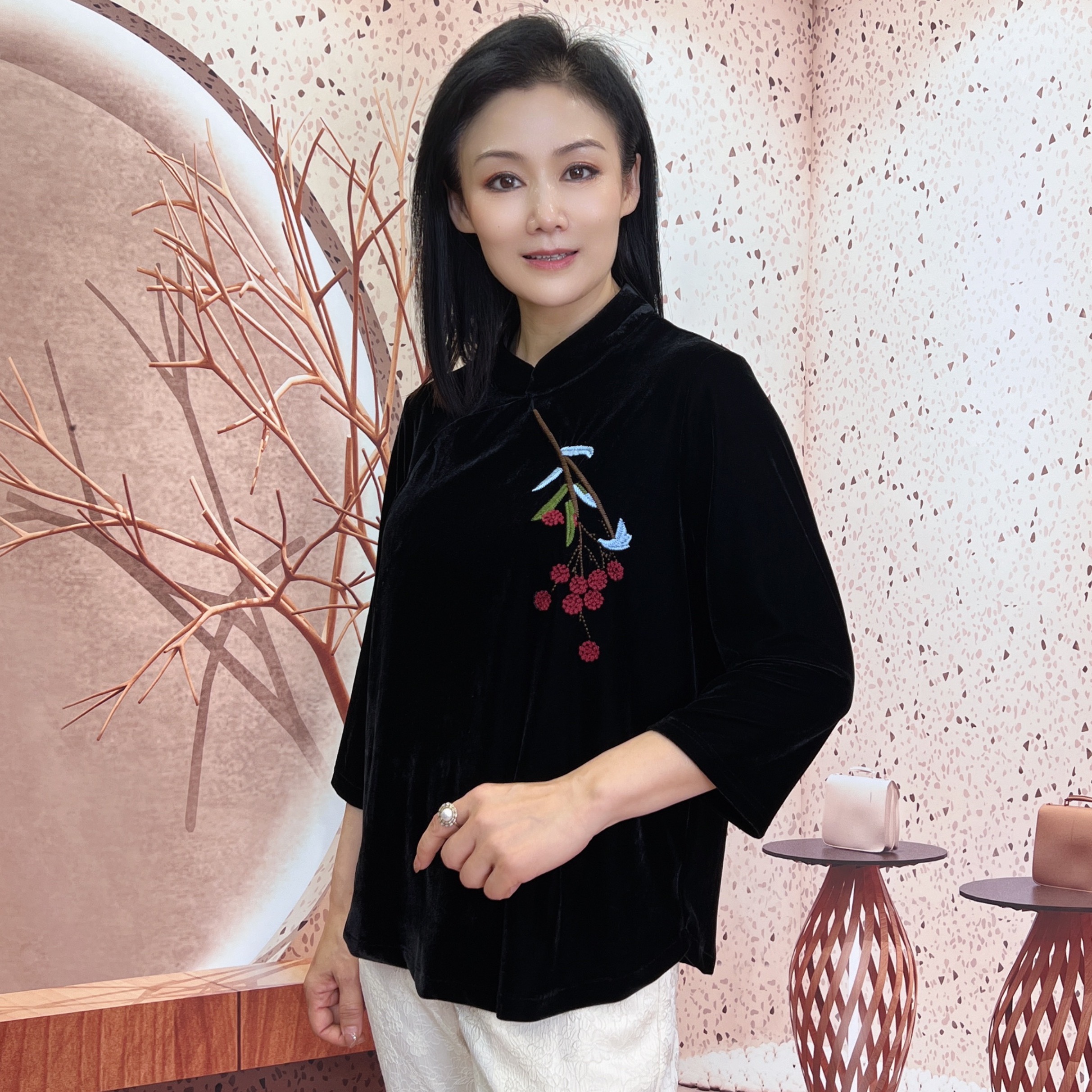 中式气质国风新中式时尚立领重工黑色显瘦荔枝绣花上衣（娜）
