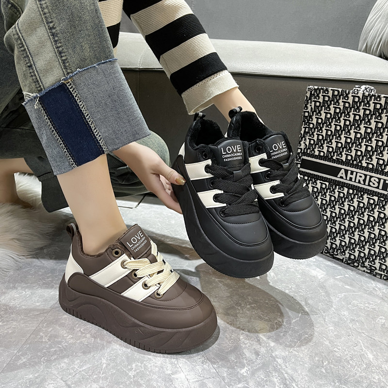 爆款鞋子女时尚百搭大头运动鞋2023秋冬新款厚底面包鞋加绒板鞋