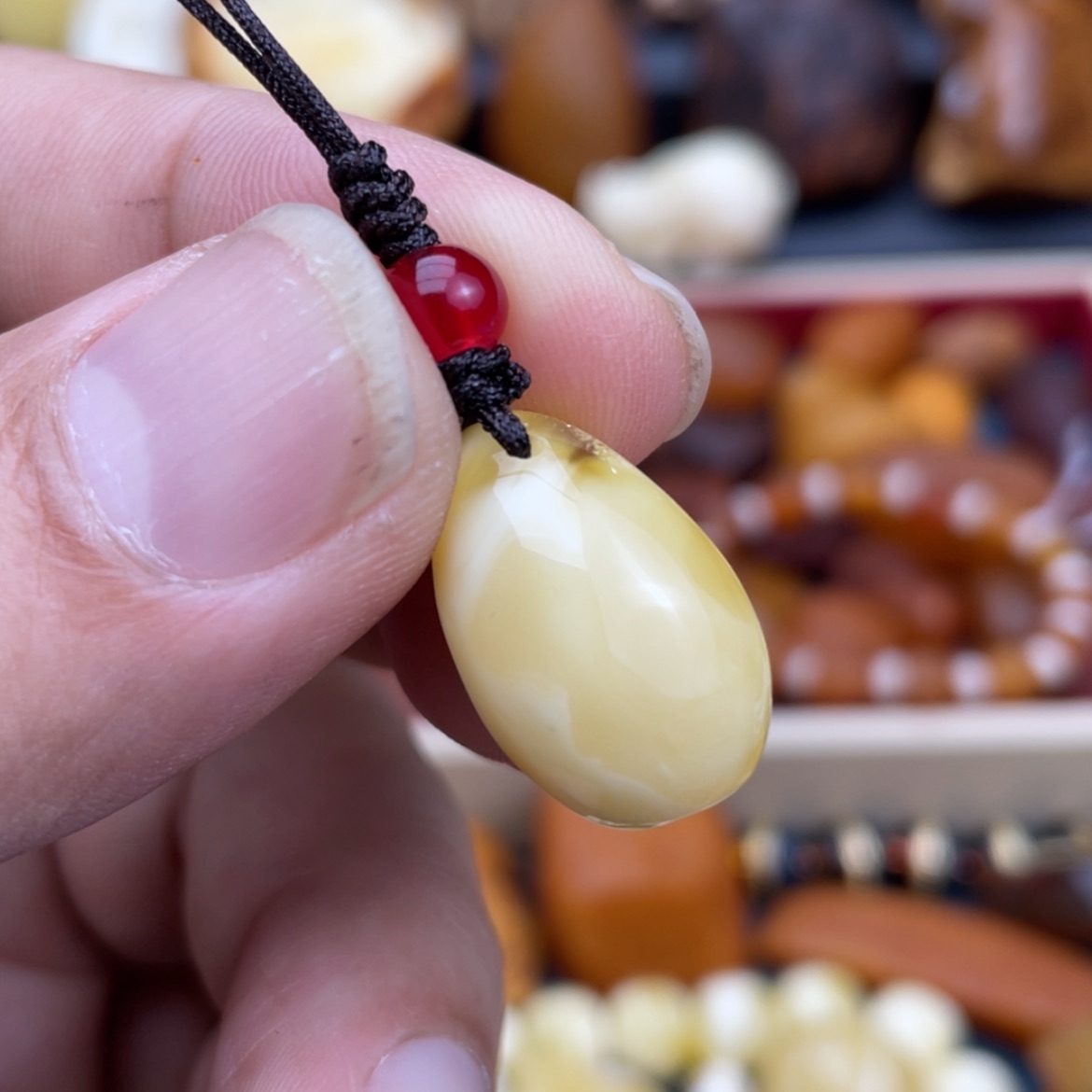【闪购商品】蜜蜡颈饰未镶嵌
