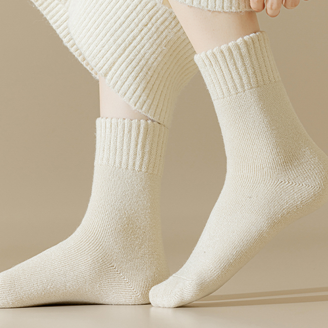 加绒加厚袜子女秋冬保暖中筒羊毛雪地长筒冬季毛圈睡眠月子地板袜