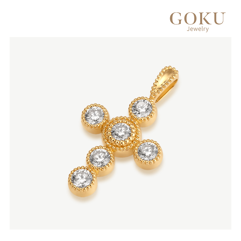 GOKU18K金吊坠女大十字架钻石坠露珠边时尚轻奢大分数钻石颈饰