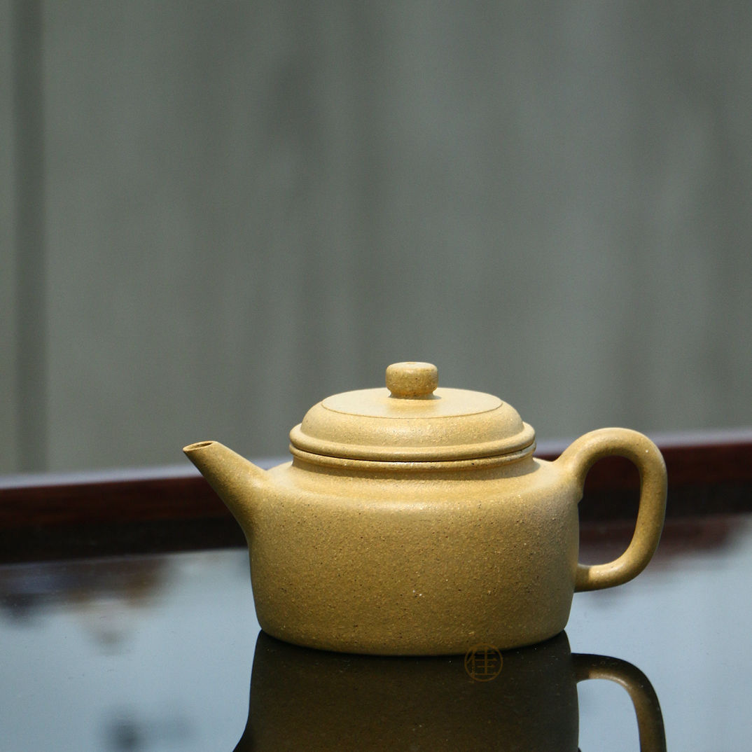吃茶乐土-全手工 剑流德钟 原矿大水潭黄金段 150毫升 宜兴紫砂壶