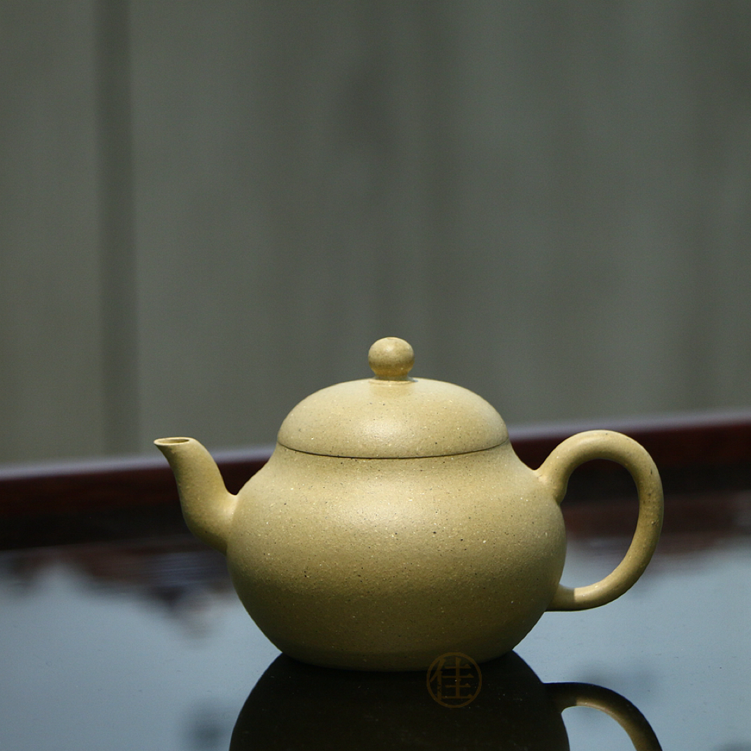 吃茶乐土-全手工 哲如梨式 原矿大水潭本山绿泥150毫升宜兴紫砂壶