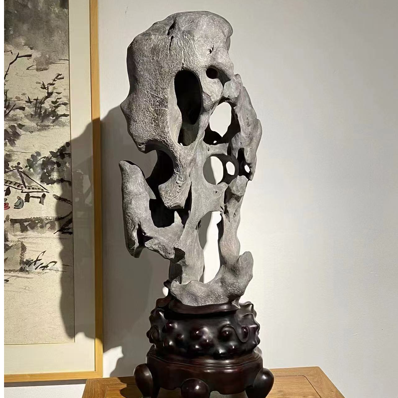      太湖石老藏《戴云》53X30