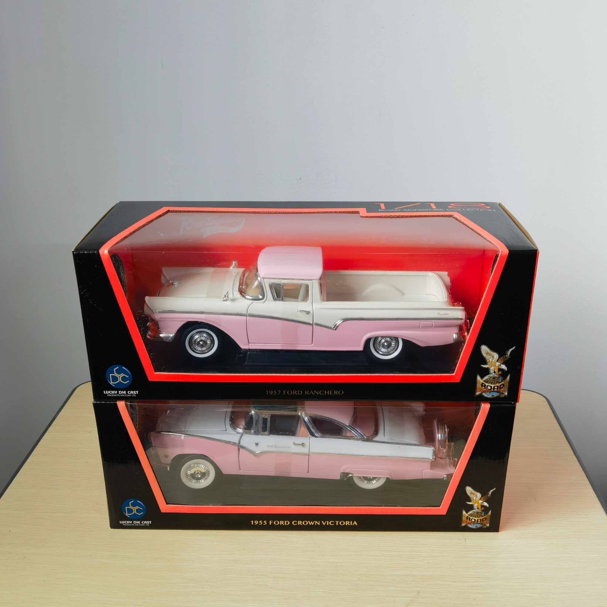 大品牌1：18合金车模玩具摆件微瑕疵介意慎拍