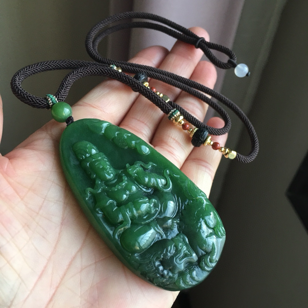 天然和田碧玉观音吊坠老红皮碧玉49×33×14毫米 克重45克女款时尚