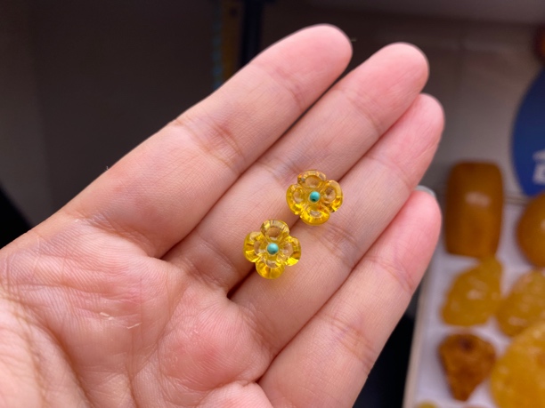 天然琥珀蜜蜡小花