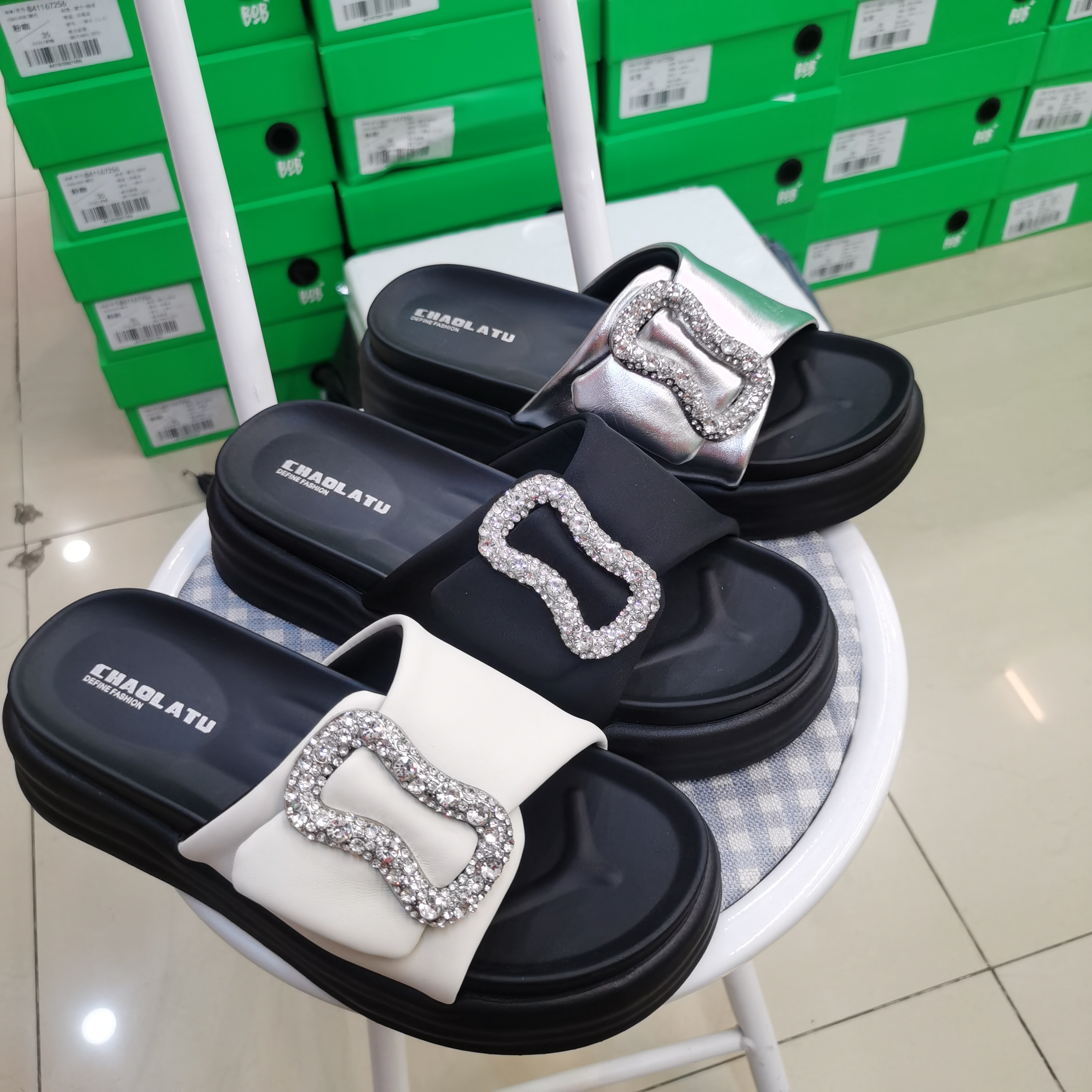 银色金属皮料轻微掉色正常公主病勿拍6699拖鞋