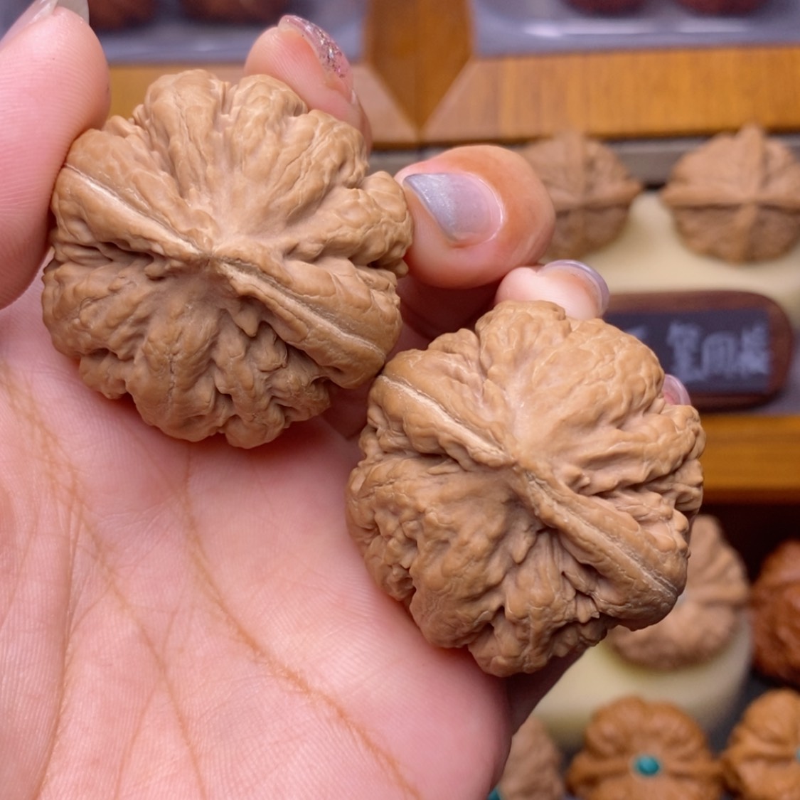 【闪购商品】文玩核桃把件。****y