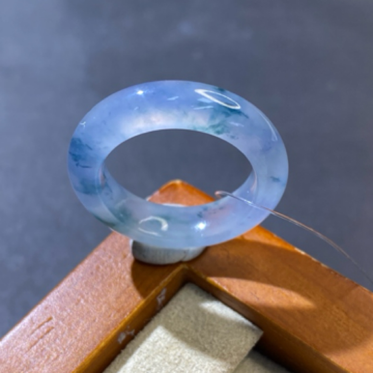 【杨玉环】天然A货翡翠戒指紫飘花，8圈口（不同光线对比图）