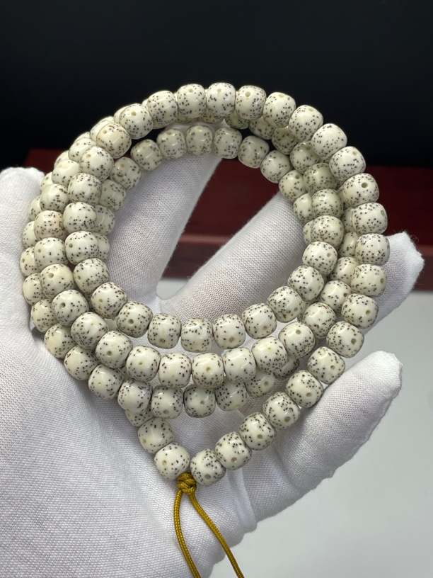 石玉料瓷白9*8桶珠 大留白 小细星 一物一图