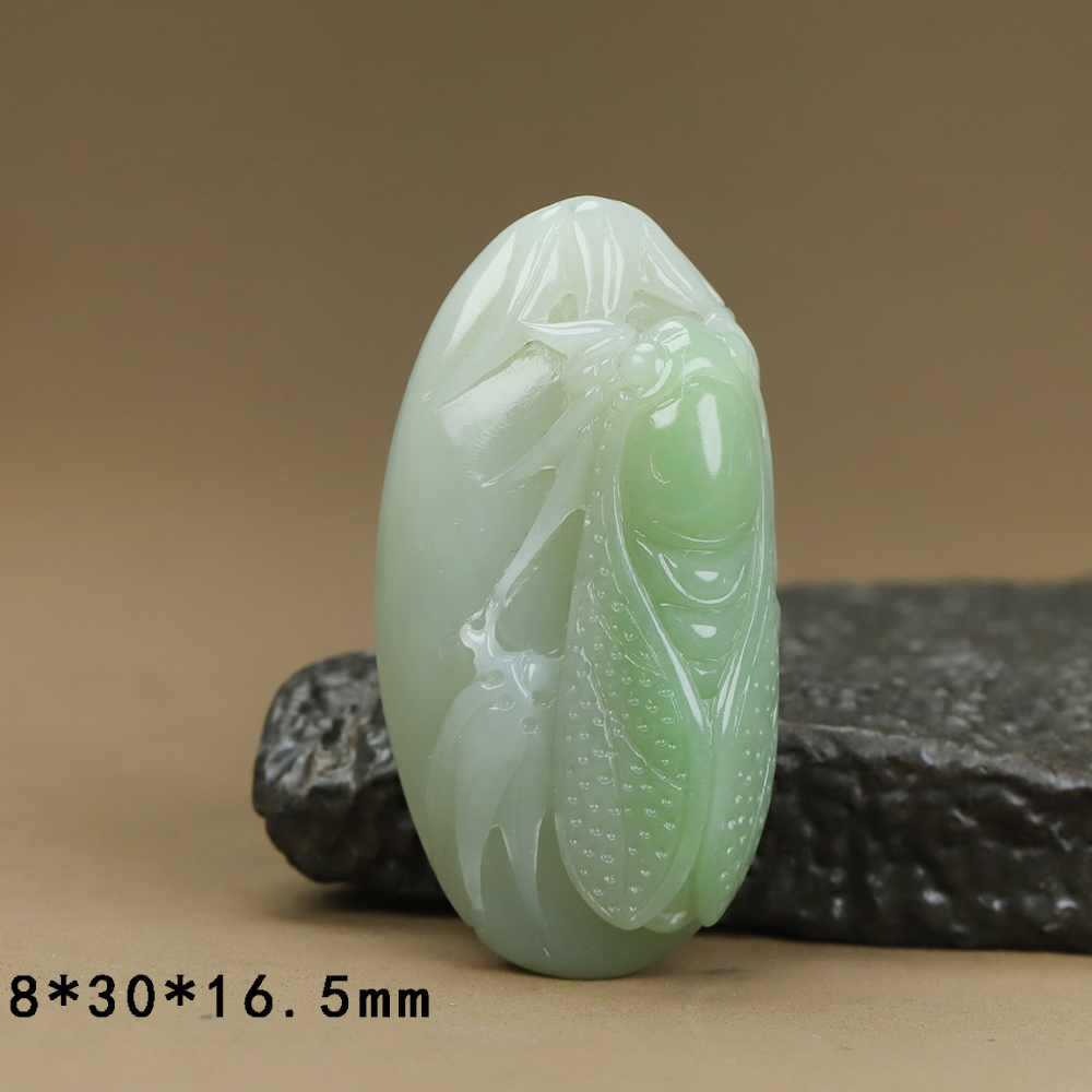 F76海川拍卖和田玉吊坠