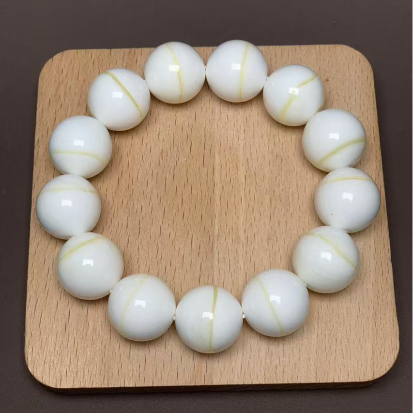 F192珠宝玉石精选玉化壳类手串