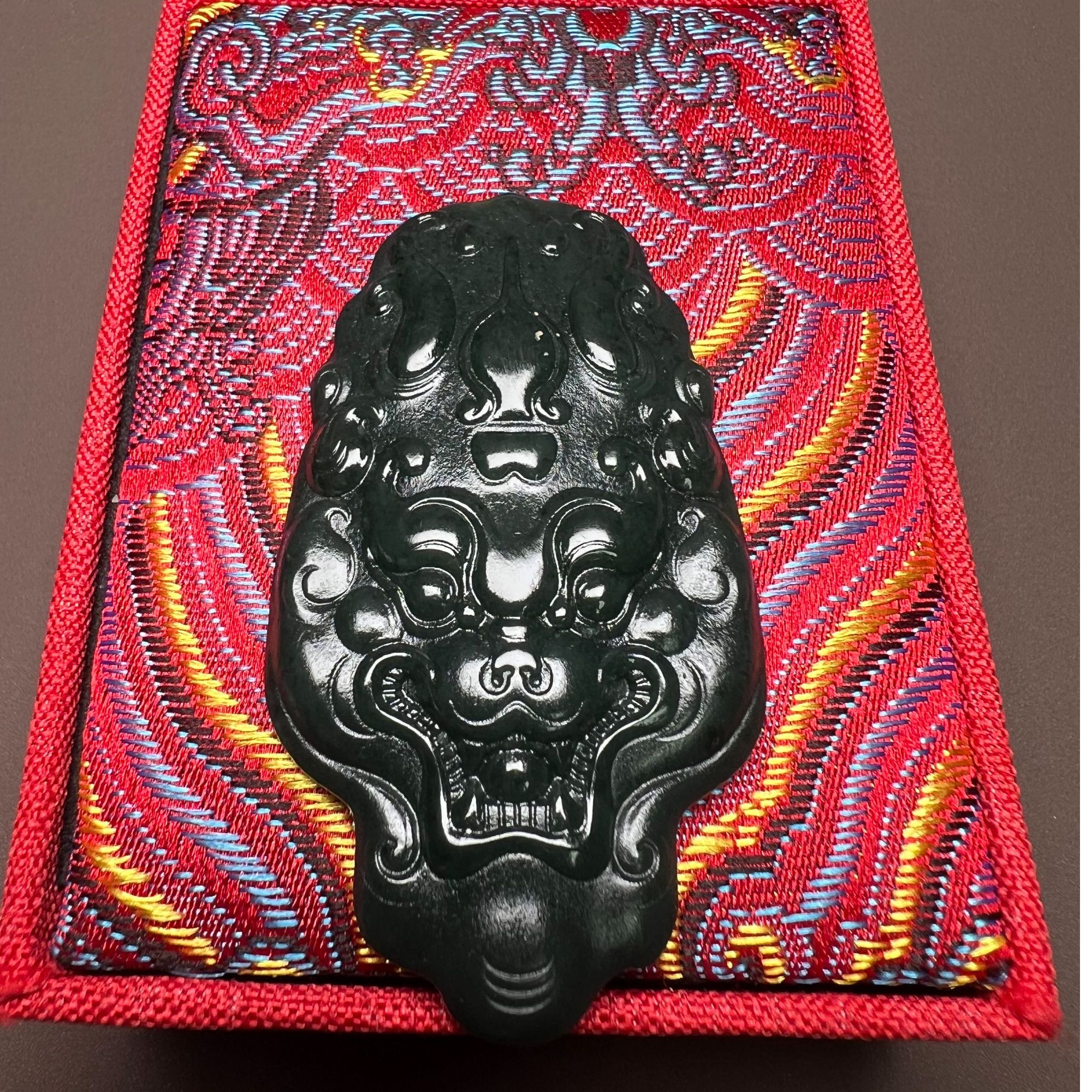 AF073和田玉瑞兽守护吊坠