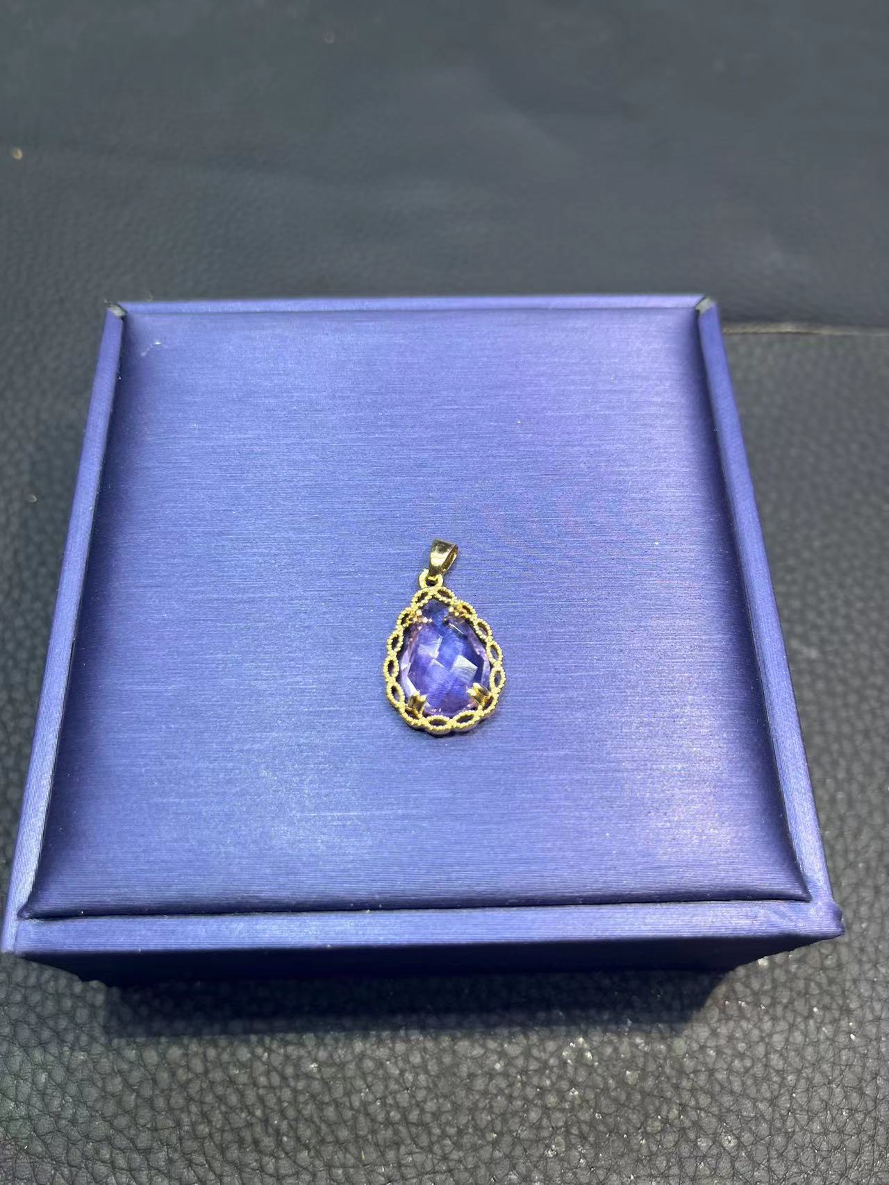 啊盖尔紫白白吊坠A112