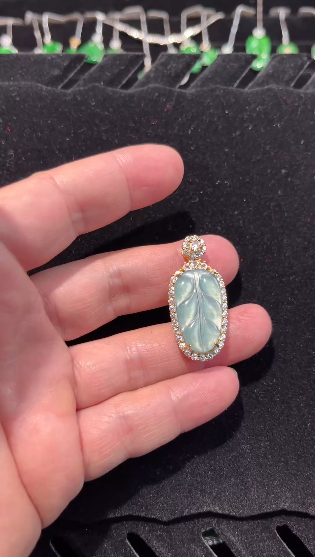 【闪购商品】翡翠颈饰银S925镶嵌天然翡翠叶子吊坠