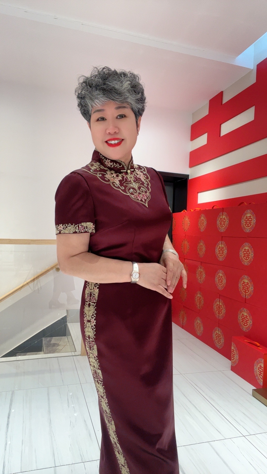 L170152修身显瘦旗袍领高端大气七彩刺绣高级醋酸