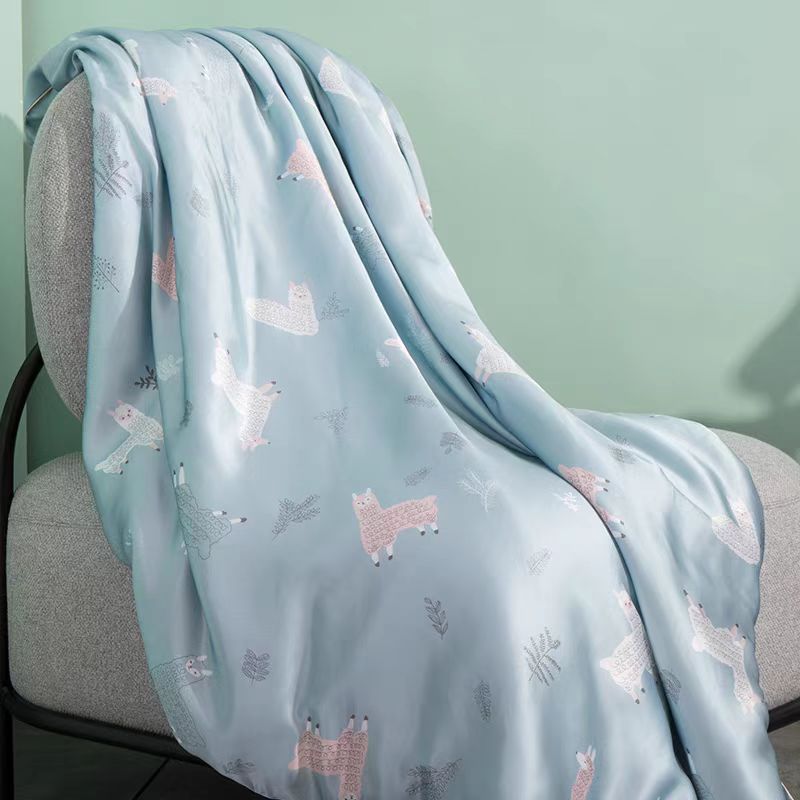 甲壳虫竹纤维家居盖毯1.8*1.7