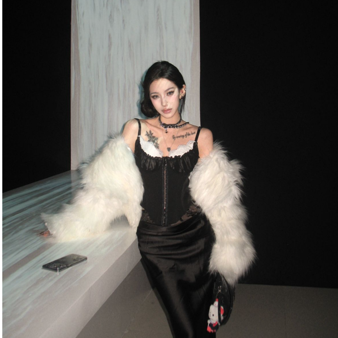 蕾丝拼接撞色吊带小背心女装夏季甜辣妹性感内搭紧身短款上衣外穿