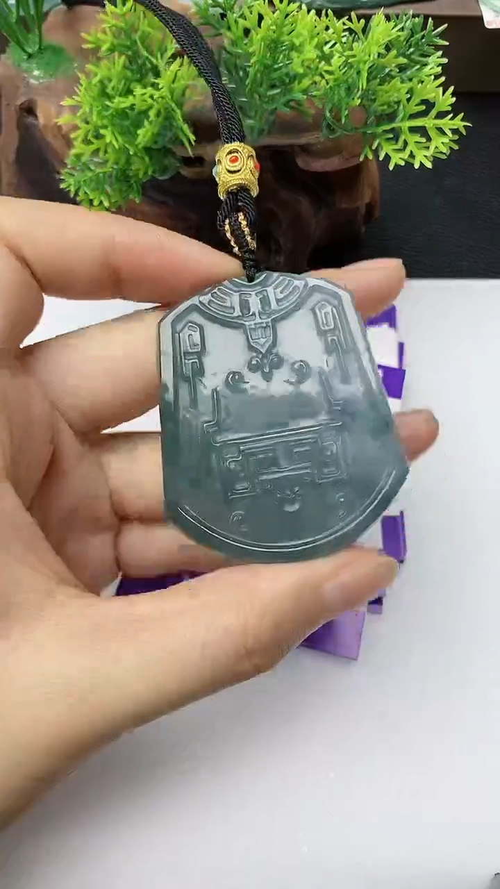 【闪购商品】翡翠颈饰未镶嵌
