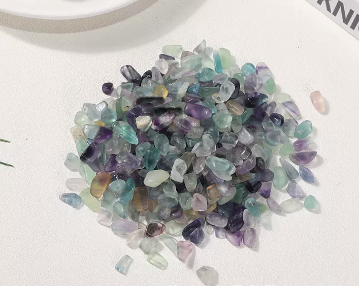 天然水晶原石彩莹石碎石（5-7mm）500克