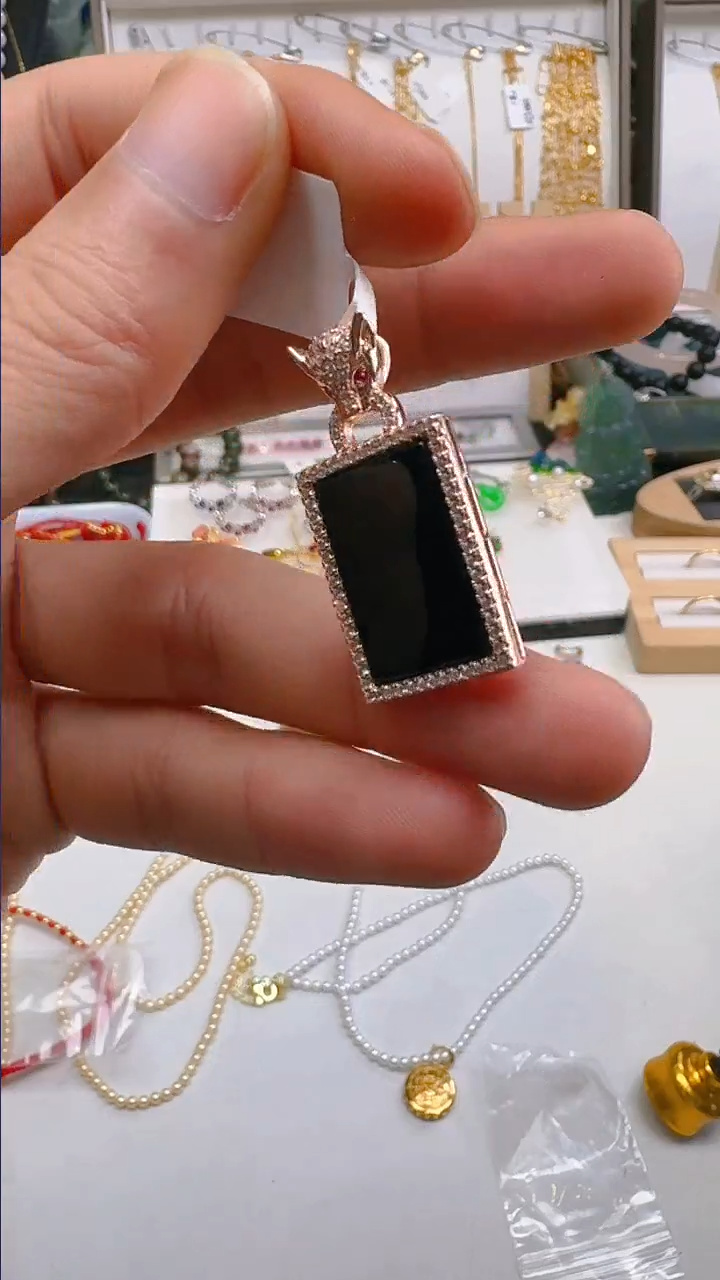 【闪购商品】翡翠吊坠银S925镶嵌【赏悦珠宝】0102036配高货绳