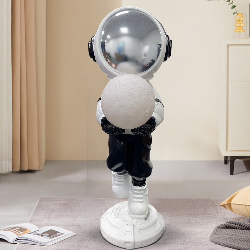 轻奢北欧轻奢摆件客厅玄关酒柜装饰品工艺品潮玩捧灯宇航员2572