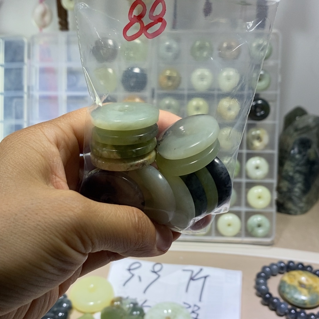 【闪购商品】蛇纹石玉其他合金88
